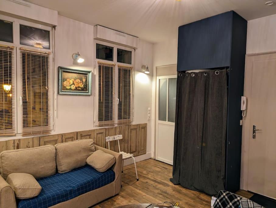 L'Appartement Du Voisin D'Hugo Besançon Dış mekan fotoğraf